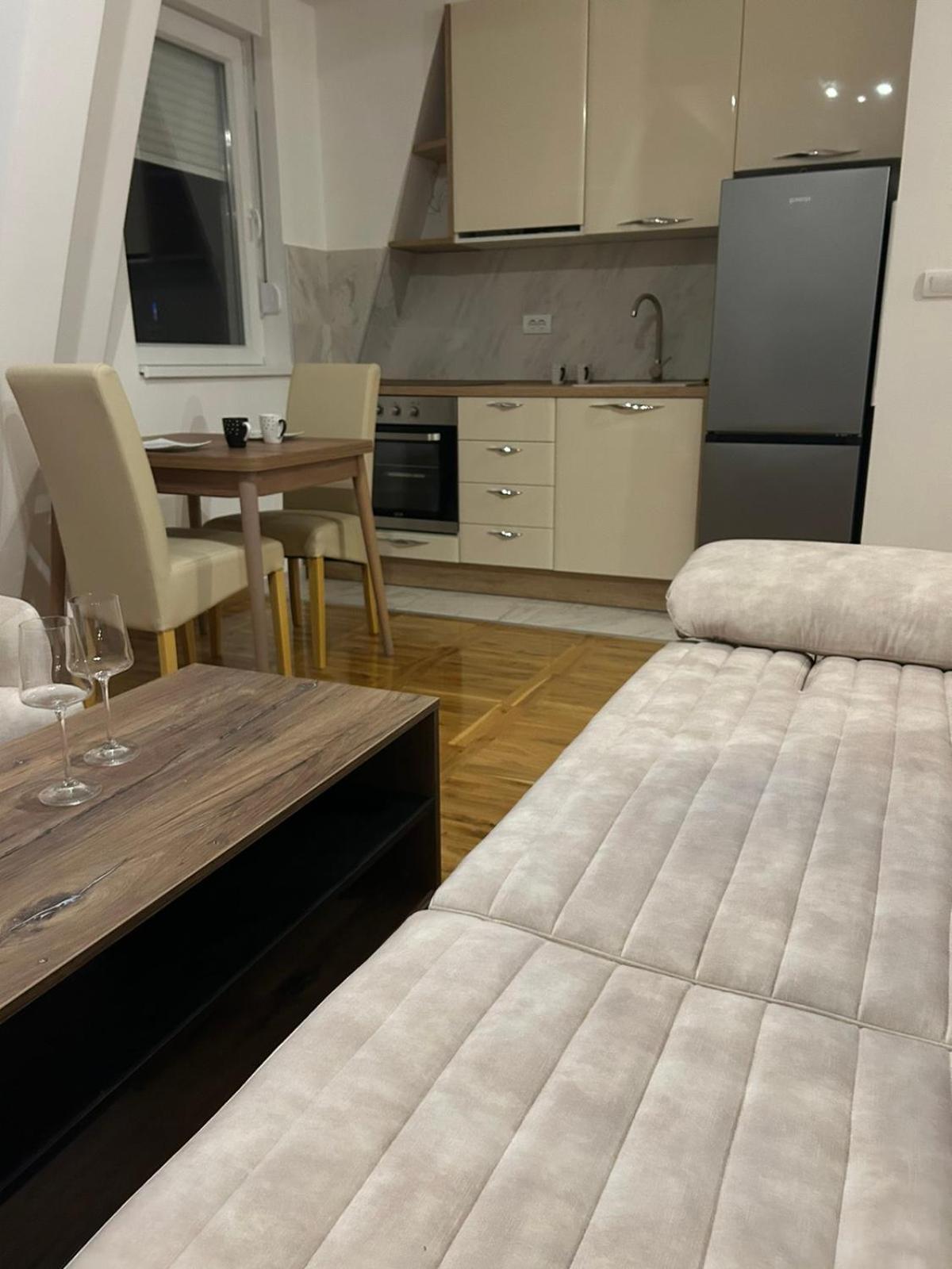 Comfort Апартамент *
